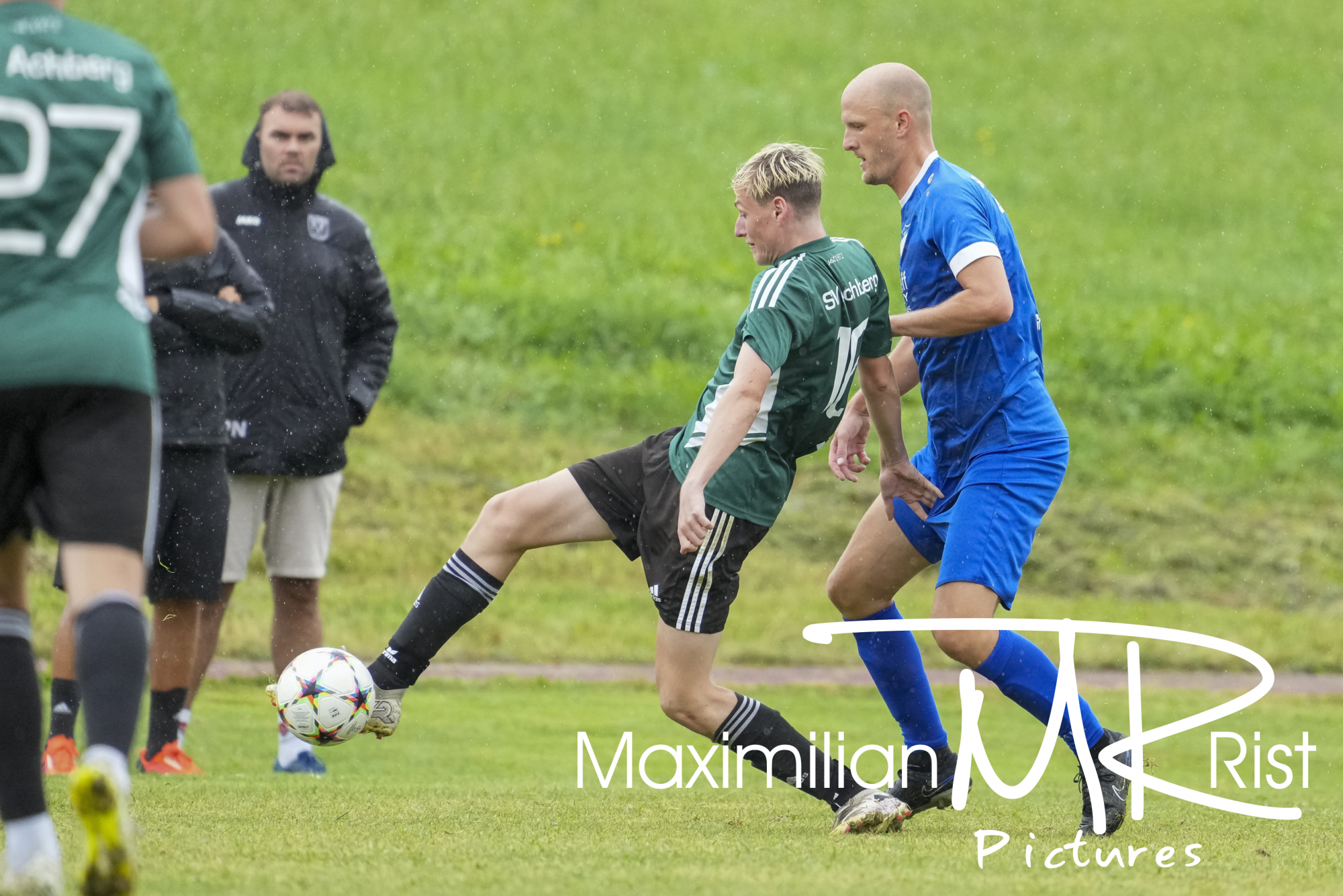 GER, SV Achberg vs. SV Maierhoefen, Fussball, Bezirksliga Bodensee, 1. Spieltag, Spielzeit 2024/2025, 18.08.24