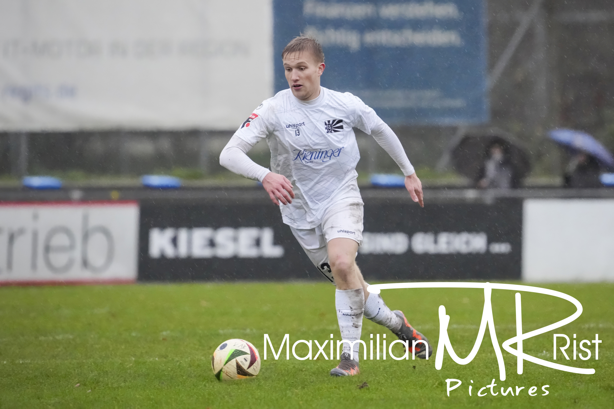 GER, FV Ravensburg vs. FC 08 Villingen II,, Fussball, Oberliga Baden-Wuerttemberg, 20. Spieltag, Spielzeit 2024/2025,   07.12.24
