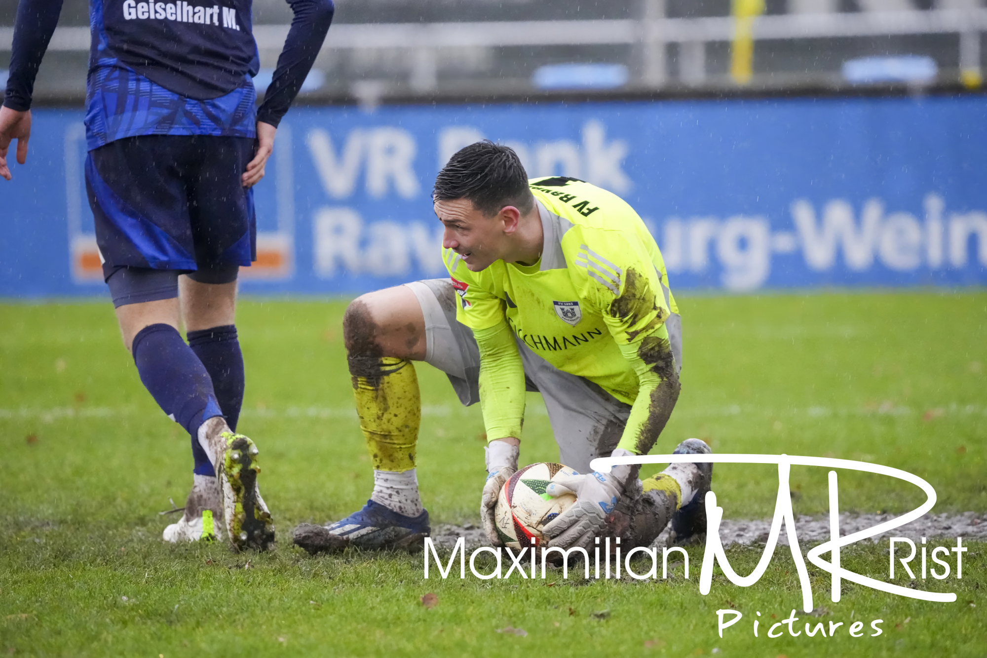 GER, FV Ravensburg vs. FC 08 Villingen II,, Fussball, Oberliga Baden-Wuerttemberg, 20. Spieltag, Spielzeit 2024/2025,   07.12.24