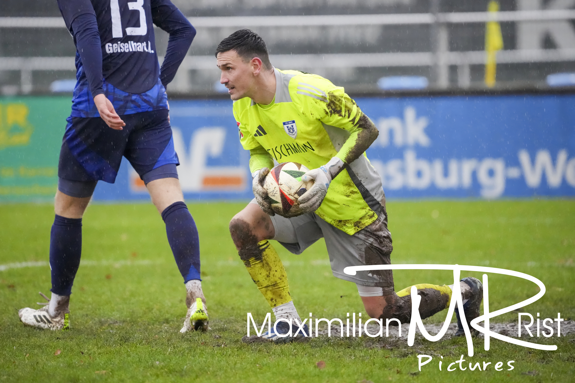 GER, FV Ravensburg vs. FC 08 Villingen II,, Fussball, Oberliga Baden-Wuerttemberg, 20. Spieltag, Spielzeit 2024/2025,   07.12.24