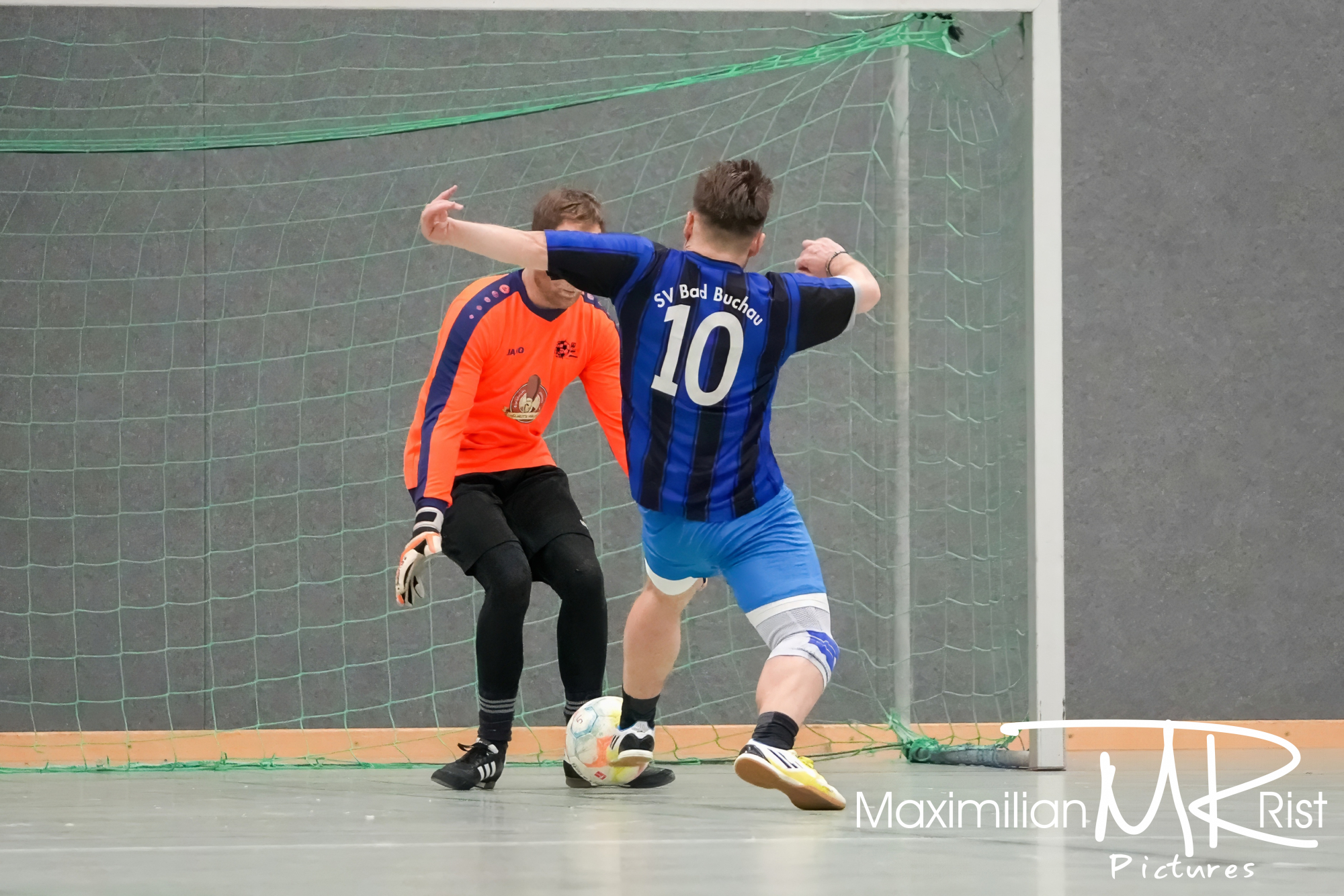 GER, Fussball,Adolf Waelder Pokal 2023, Tag 1, Hallenturnier, Spielzeit 2023/2024, FC Isny, AH Turnier, 12.01.24