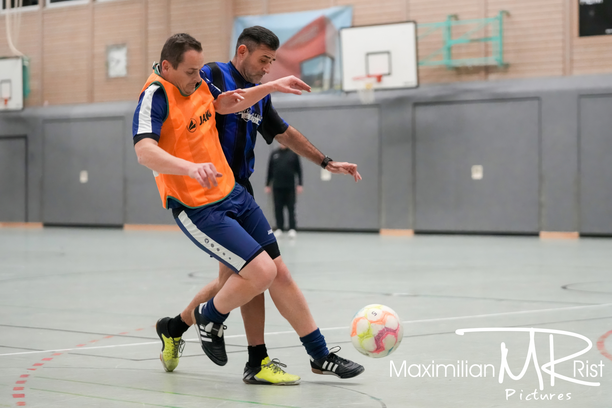 GER, Fussball,Adolf Waelder Pokal 2023, Tag 1, Hallenturnier, Spielzeit 2023/2024, FC Isny, AH Turnier, 12.01.24