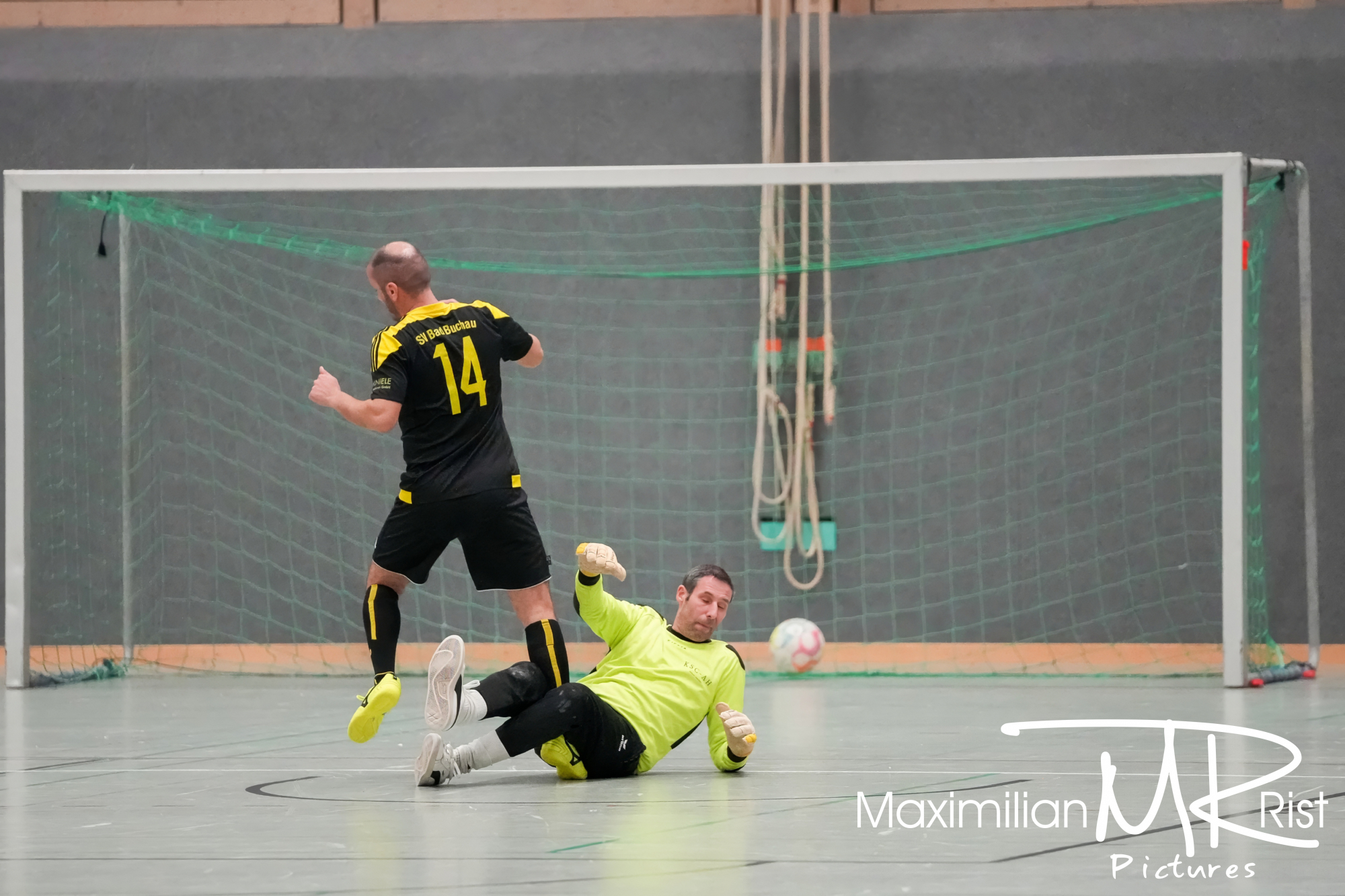 GER, Fussball,Adolf Waelder Pokal 2023, Tag 1, Hallenturnier, Spielzeit 2023/2024, FC Isny, AH Turnier, 12.01.24