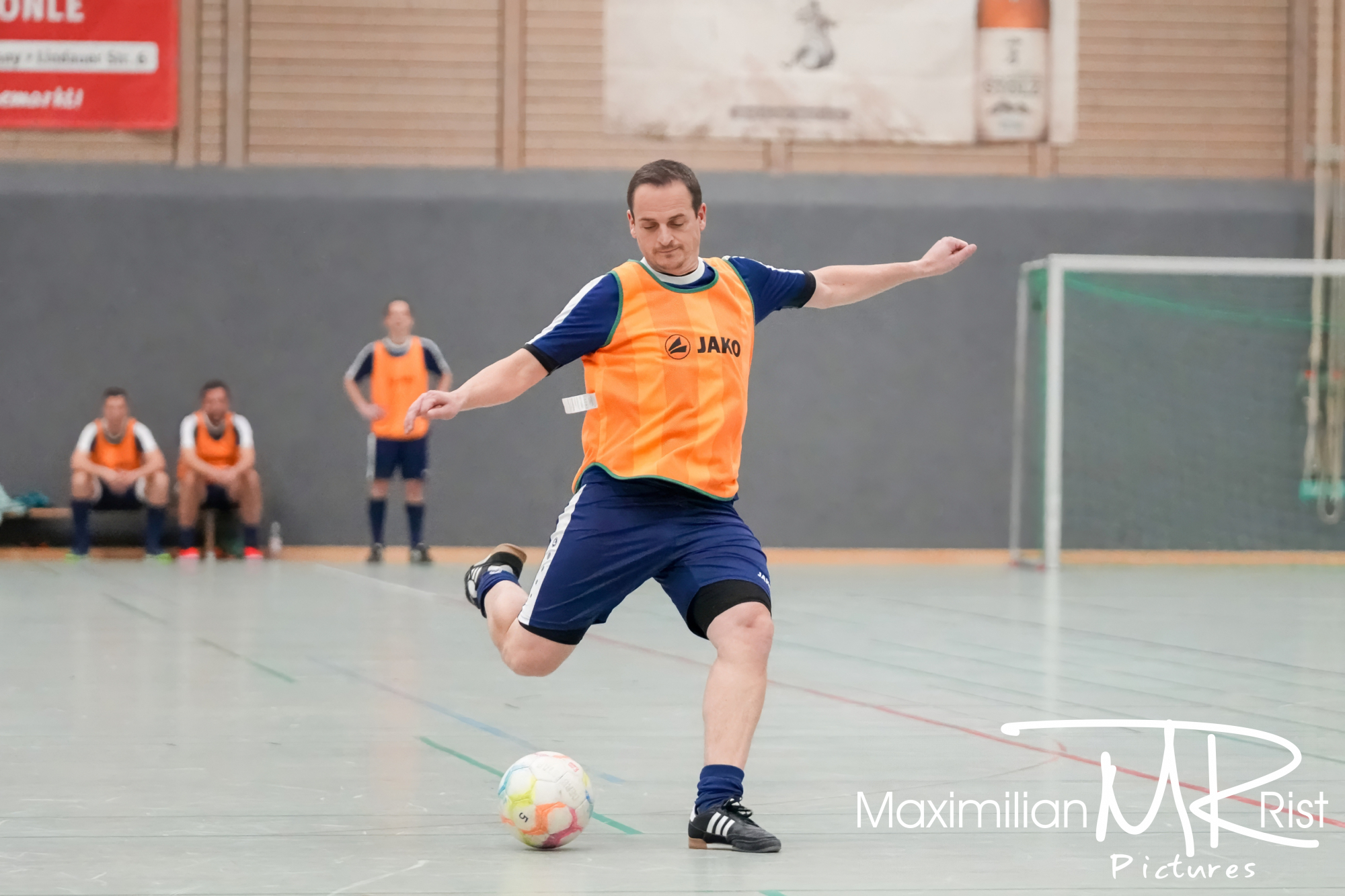 GER, Fussball,Adolf Waelder Pokal 2023, Tag 1, Hallenturnier, Spielzeit 2023/2024, FC Isny, AH Turnier, 12.01.24