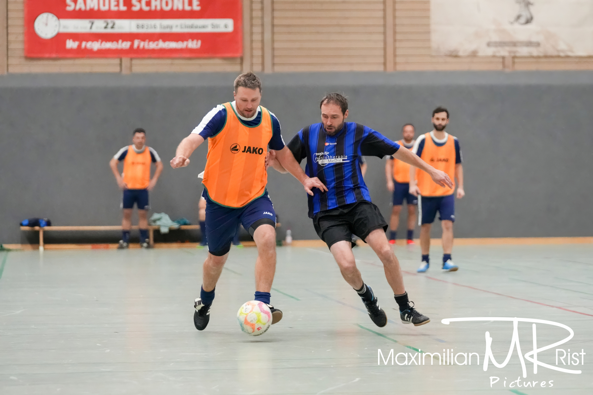 GER, Fussball,Adolf Waelder Pokal 2023, Tag 1, Hallenturnier, Spielzeit 2023/2024, FC Isny, AH Turnier, 12.01.24