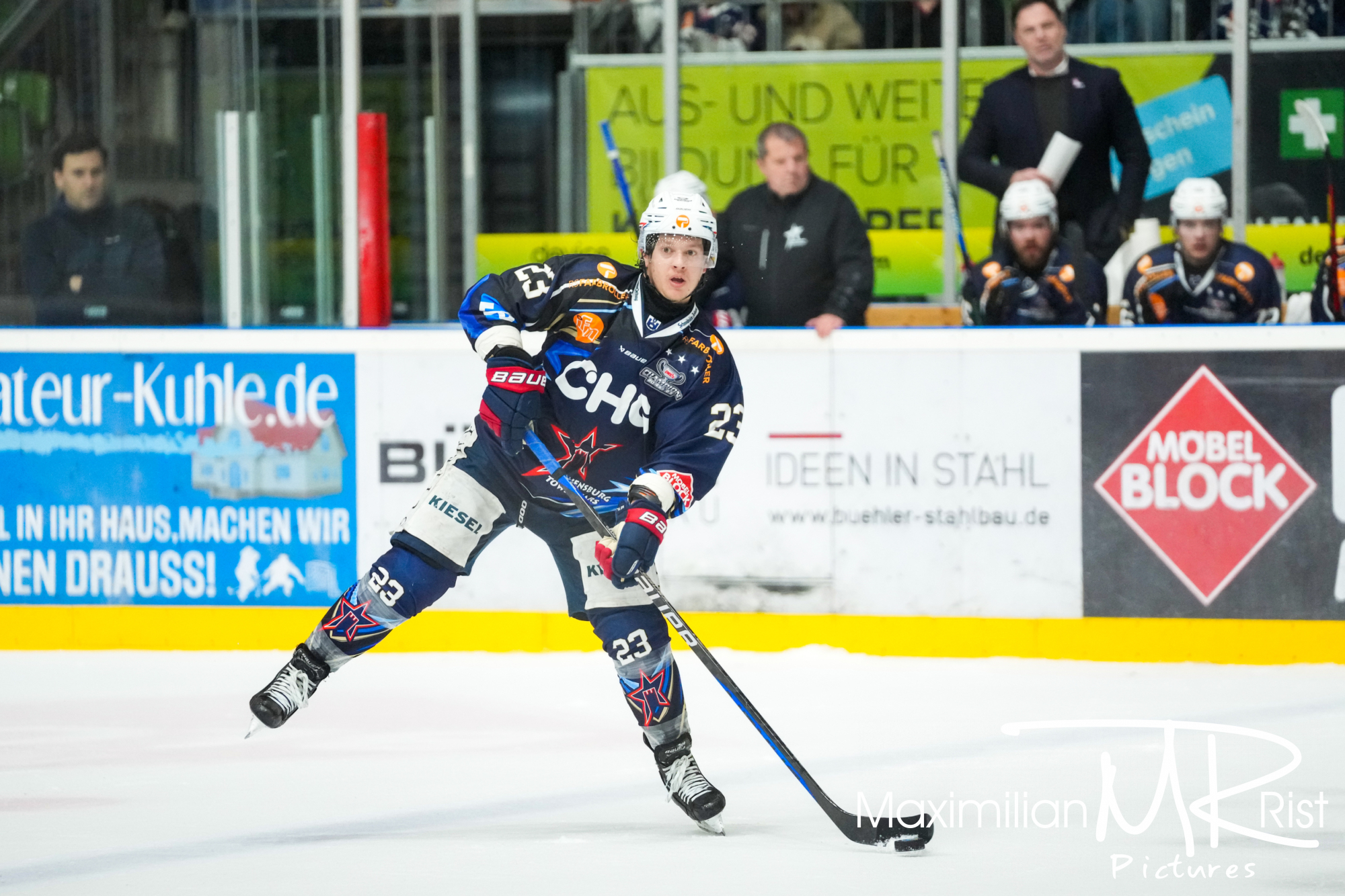 GER, Ravensburg Towerstars vs. Eisbaeren Regensburg, Eishockey, DEL2, Playoff Viertelfinale Spiel 2, Spielzeit 2024/2024,  15.03.24
