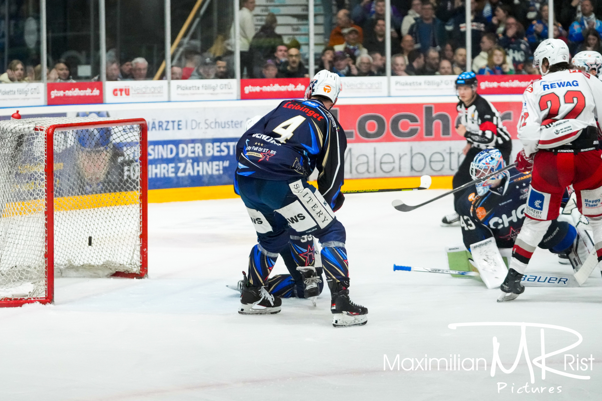 GER, Ravensburg Towerstars vs. Eisbaeren Regensburg, Eishockey, DEL2, Playoff Viertelfinale Spiel 2, Spielzeit 2024/2024,  15.03.24