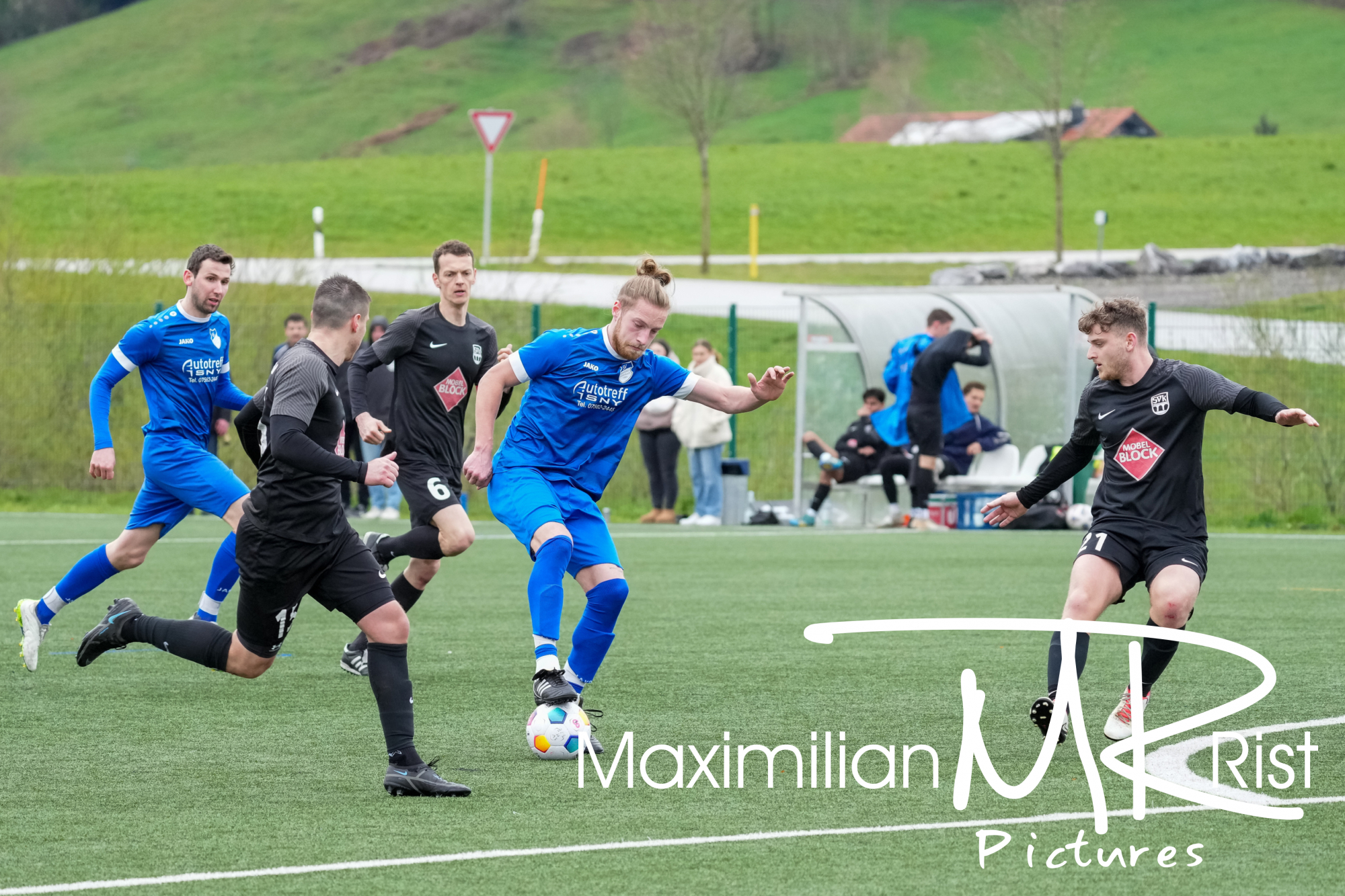 GER, SV Maierhoefen vs. SV Kehlern, Fussball, Bezirksliga Bodensee, 23. Spieltag, Spielzeit 2023/2024, 01.04.24