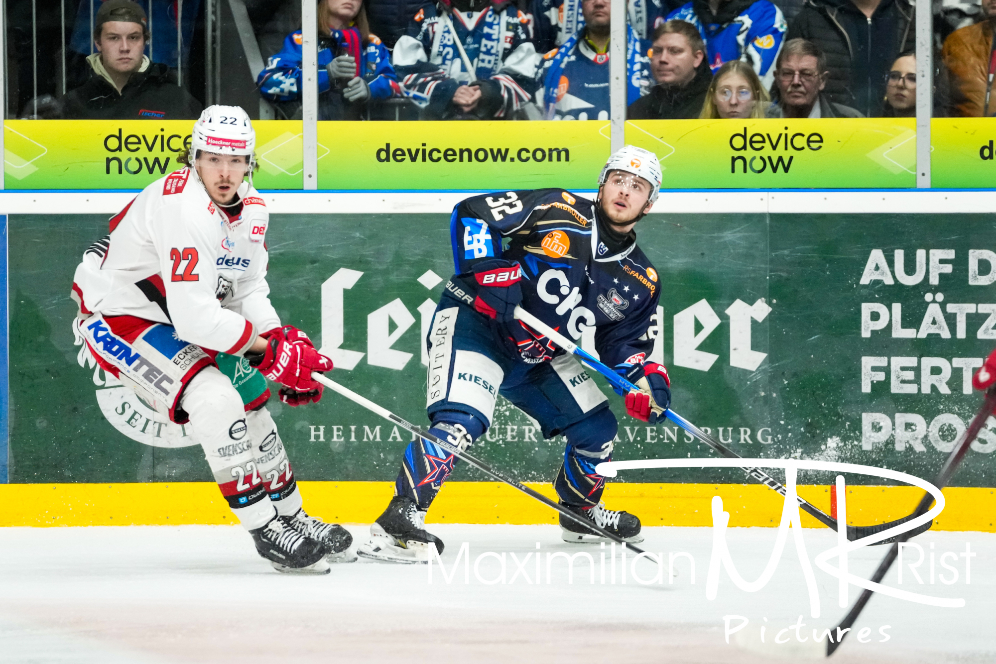 GER, Ravensburg Towerstars vs. Eisbaeren Regensburg, Eishockey, DEL2, Playoff Viertelfinale Spiel 6, Spielzeit 2024/2024,  24.03.24