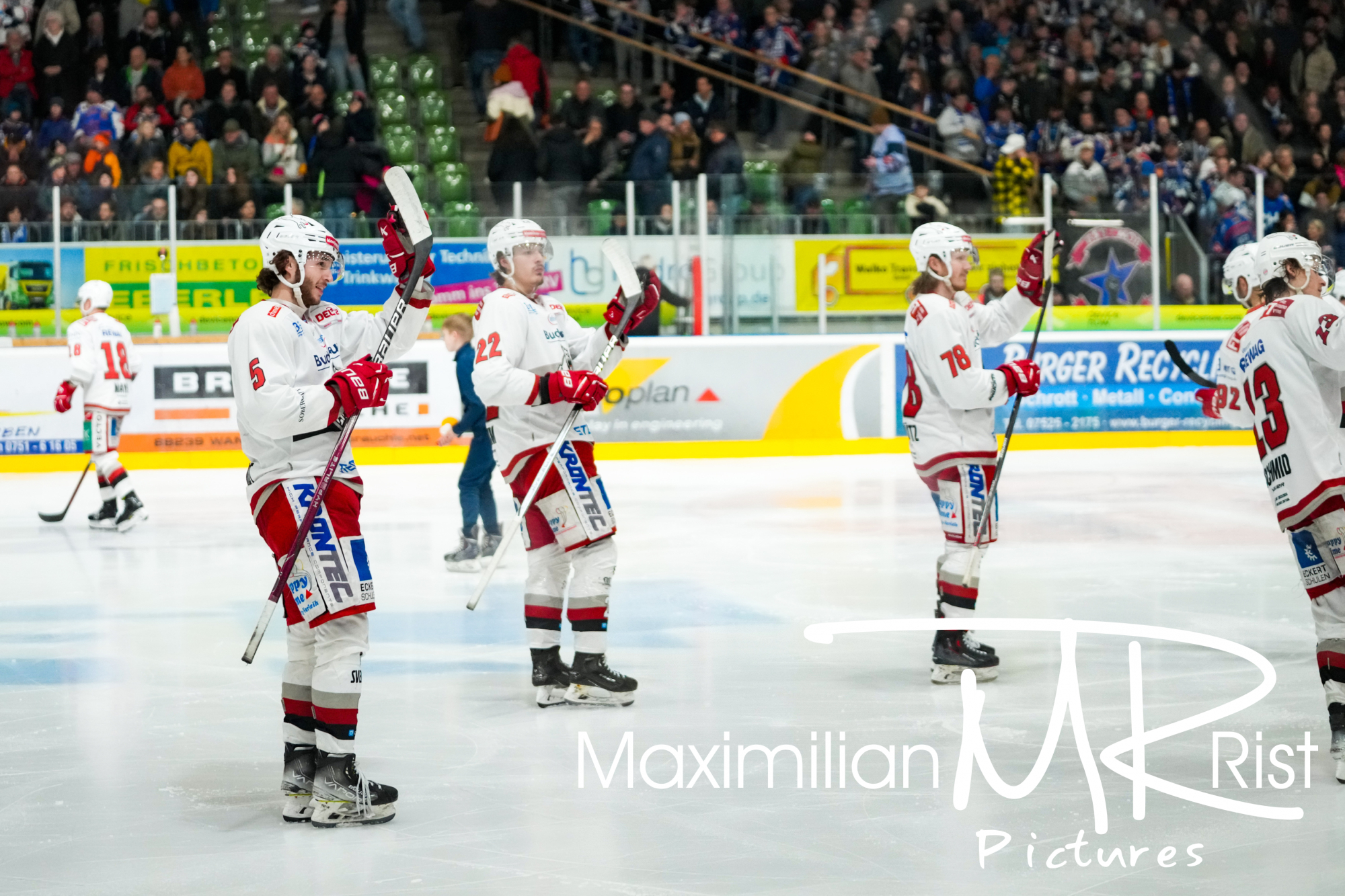 GER, Ravensburg Towerstars vs. Eisbaeren Regensburg, Eishockey, DEL2, Playoff Viertelfinale Spiel 6, Spielzeit 2024/2024,  24.03.24