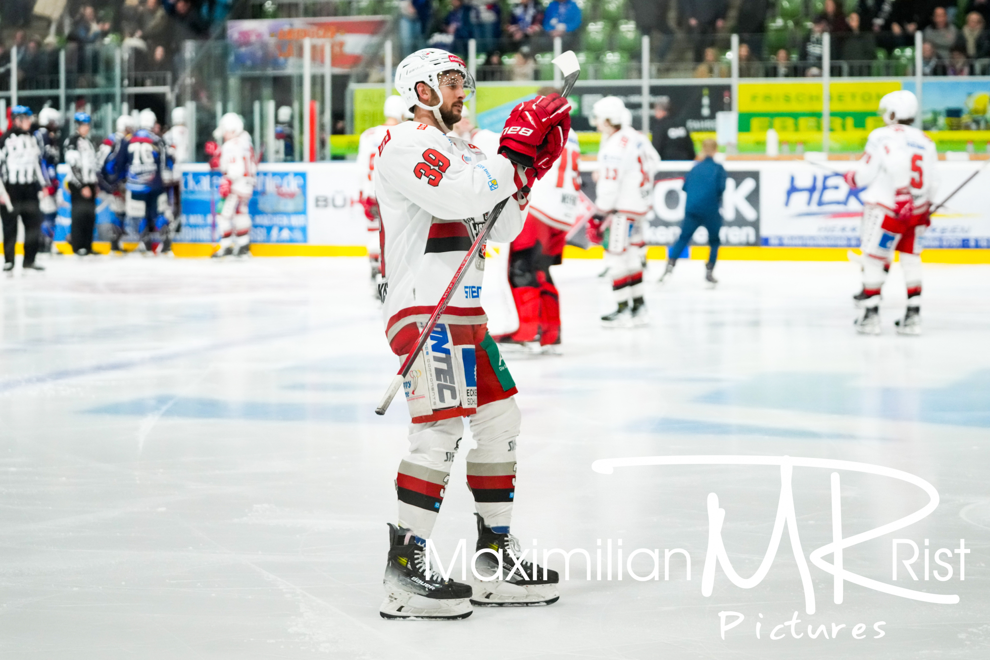 GER, Ravensburg Towerstars vs. Eisbaeren Regensburg, Eishockey, DEL2, Playoff Viertelfinale Spiel 6, Spielzeit 2024/2024,  24.03.24