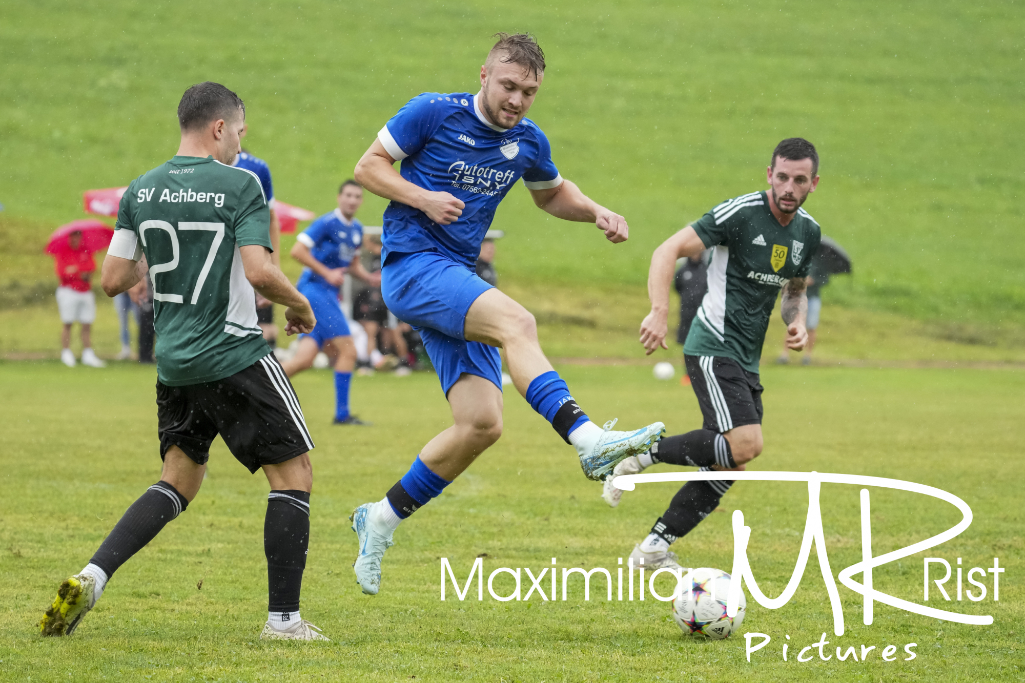 GER, SV Achberg vs. SV Maierhoefen, Fussball, Bezirksliga Bodensee, 1. Spieltag, Spielzeit 2024/2025, 18.08.24