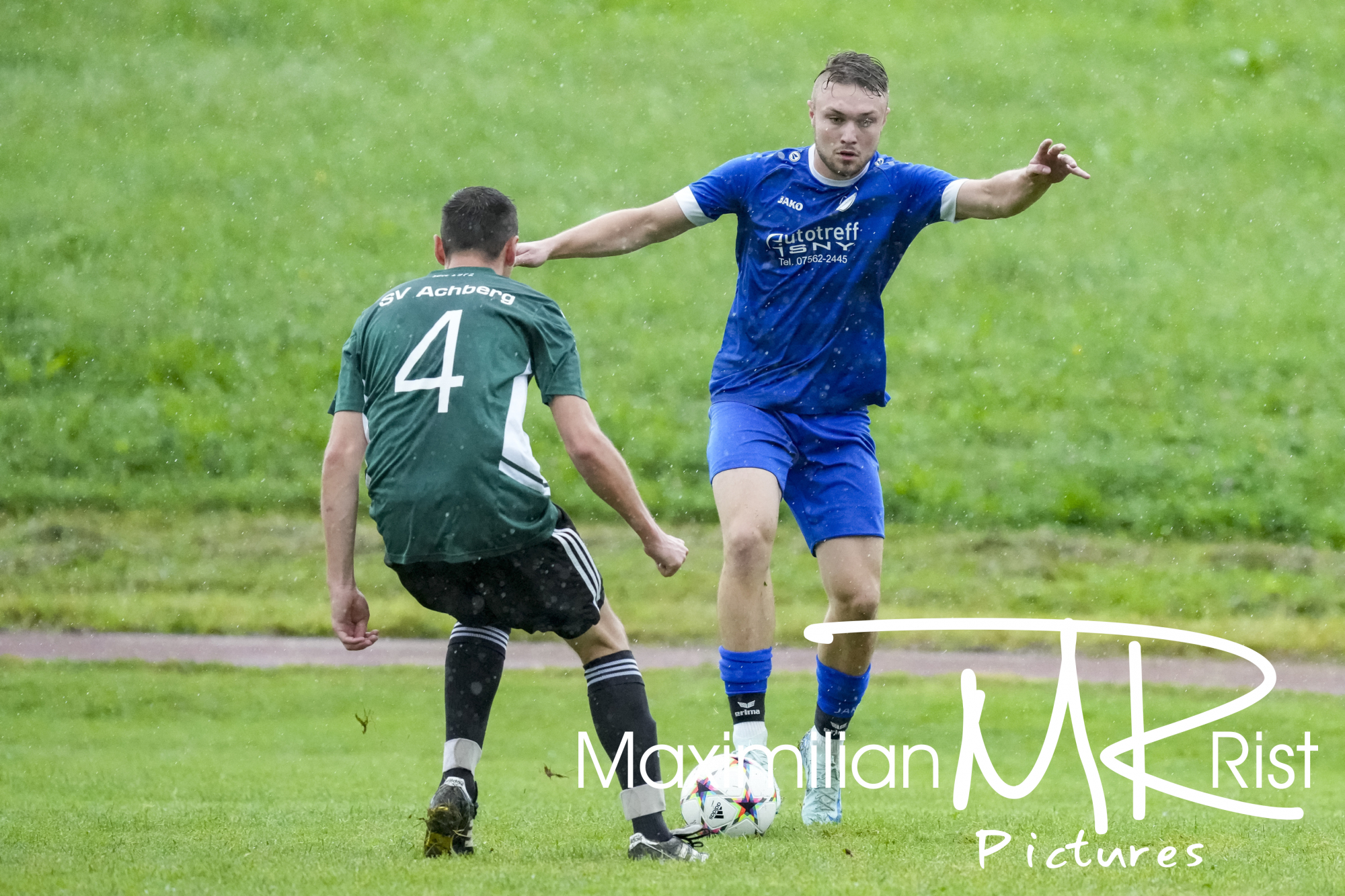 GER, SV Achberg vs. SV Maierhoefen, Fussball, Bezirksliga Bodensee, 1. Spieltag, Spielzeit 2024/2025, 18.08.24