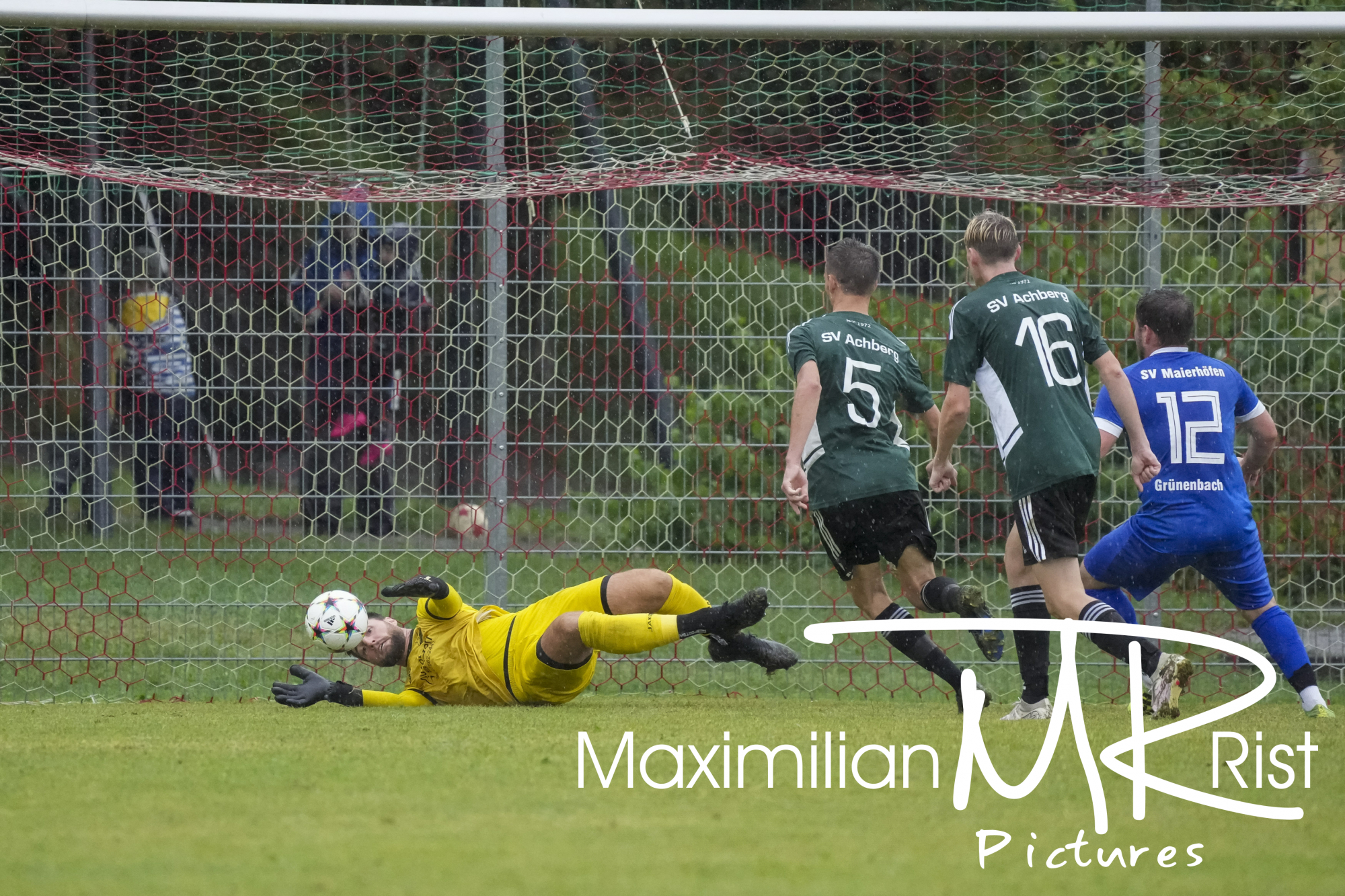 GER, SV Achberg vs. SV Maierhoefen, Fussball, Bezirksliga Bodensee, 1. Spieltag, Spielzeit 2024/2025, 18.08.24