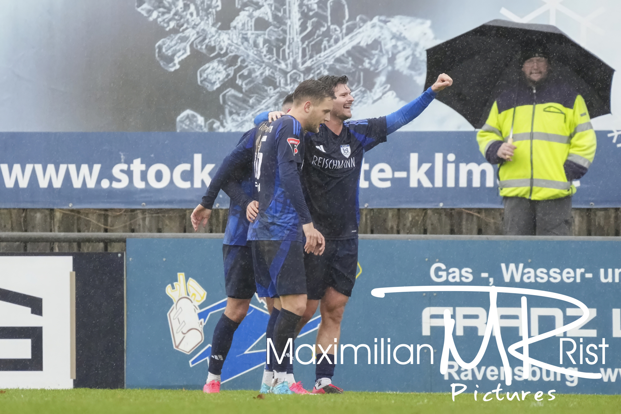 GER, FV Ravensburg vs. FC 08 Villingen II,, Fussball, Oberliga Baden-Wuerttemberg, 20. Spieltag, Spielzeit 2024/2025,   07.12.24