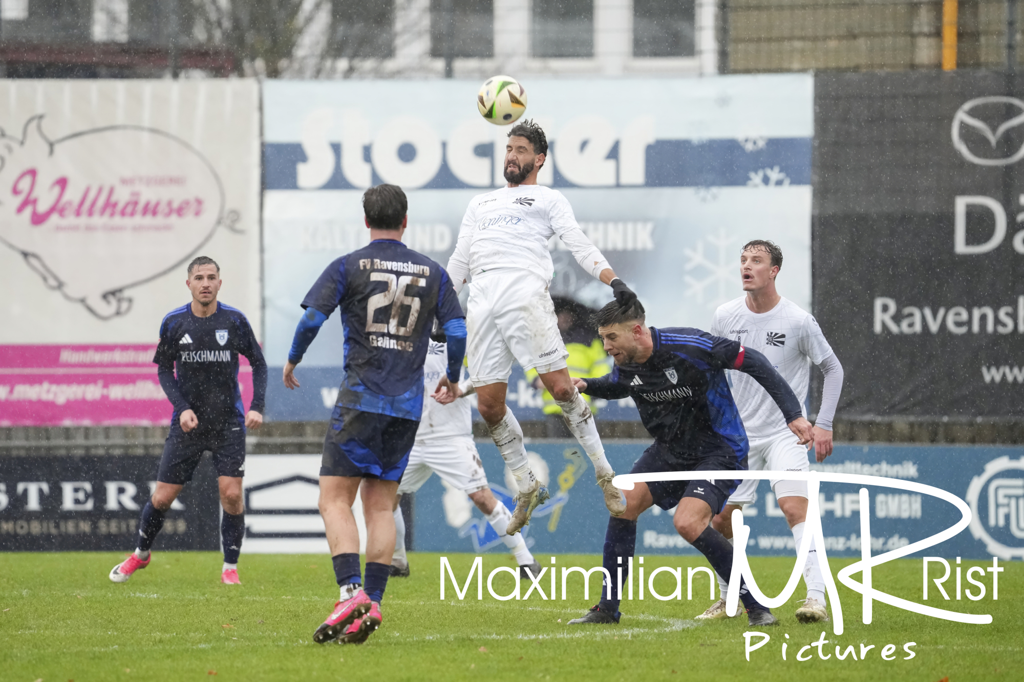 GER, FV Ravensburg vs. FC 08 Villingen II,, Fussball, Oberliga Baden-Wuerttemberg, 20. Spieltag, Spielzeit 2024/2025,   07.12.24