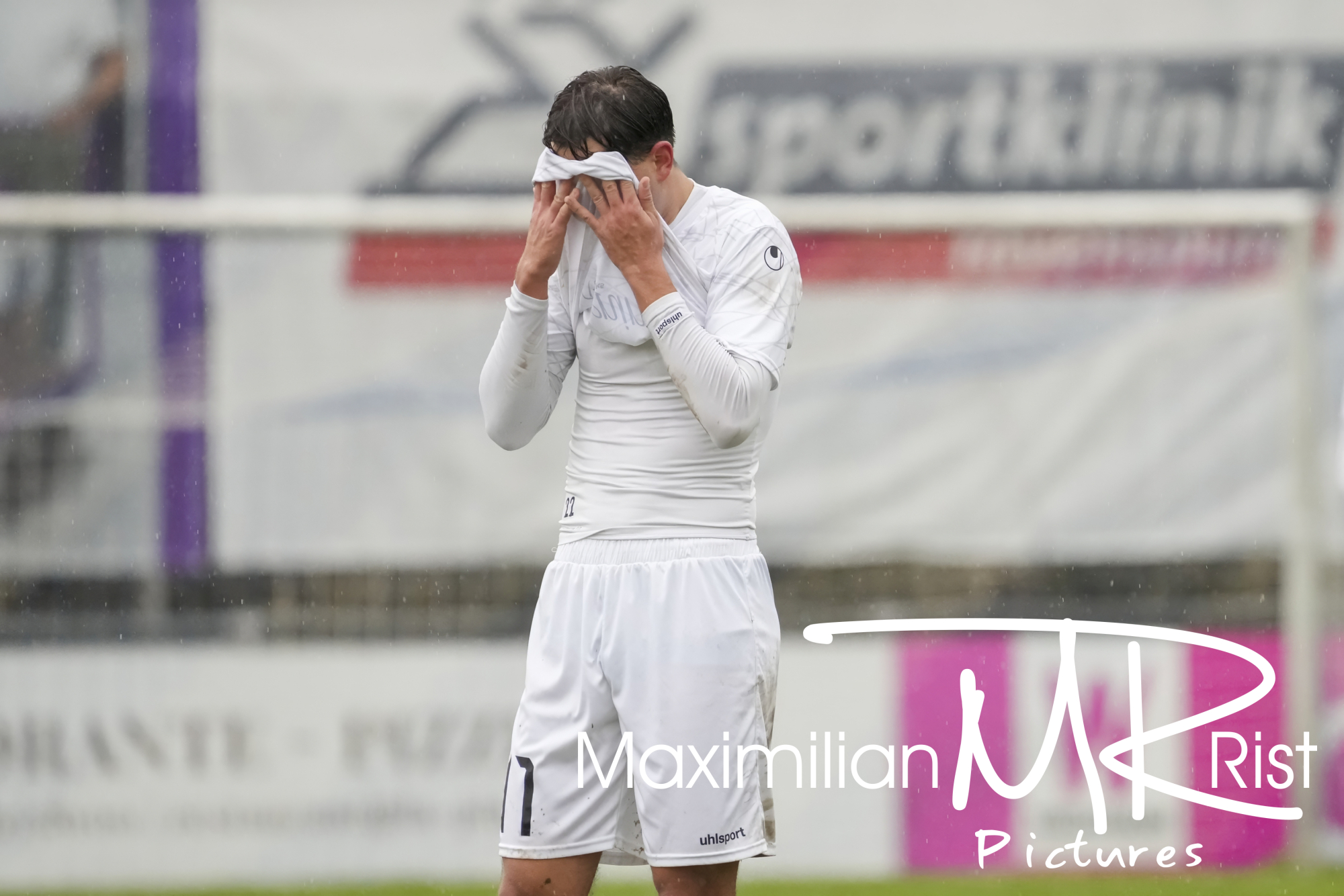 GER, FV Ravensburg vs. FC 08 Villingen II,, Fussball, Oberliga Baden-Wuerttemberg, 20. Spieltag, Spielzeit 2024/2025,   07.12.24